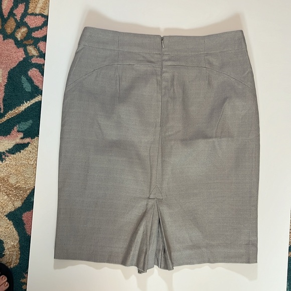 Vintage banana republic, pencil skirt, size 6, gray - Picture 3 of 7